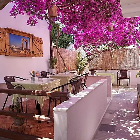 Hotel Syrianos