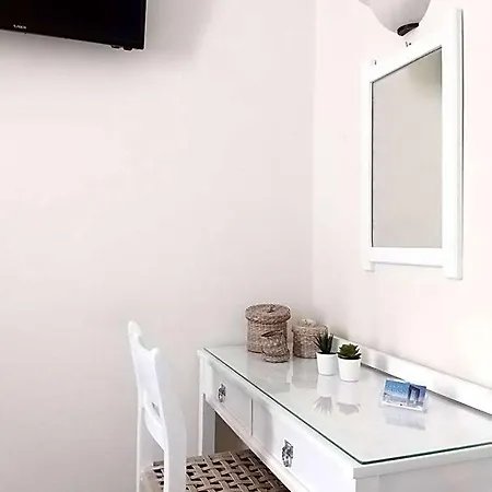 Hotel Syrianos Naxos City